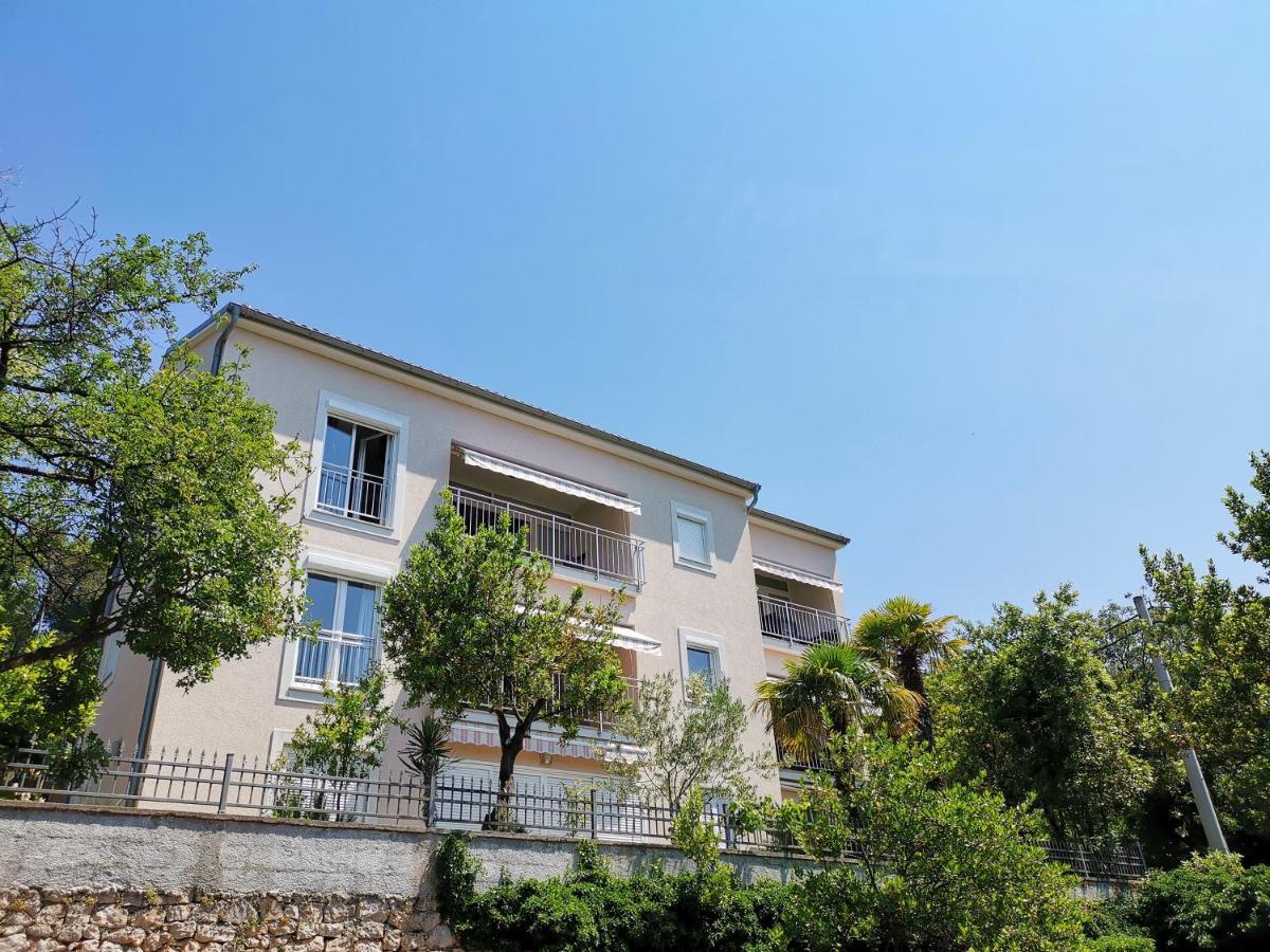 Villa Sara Lux Crikvenica Buitenkant foto